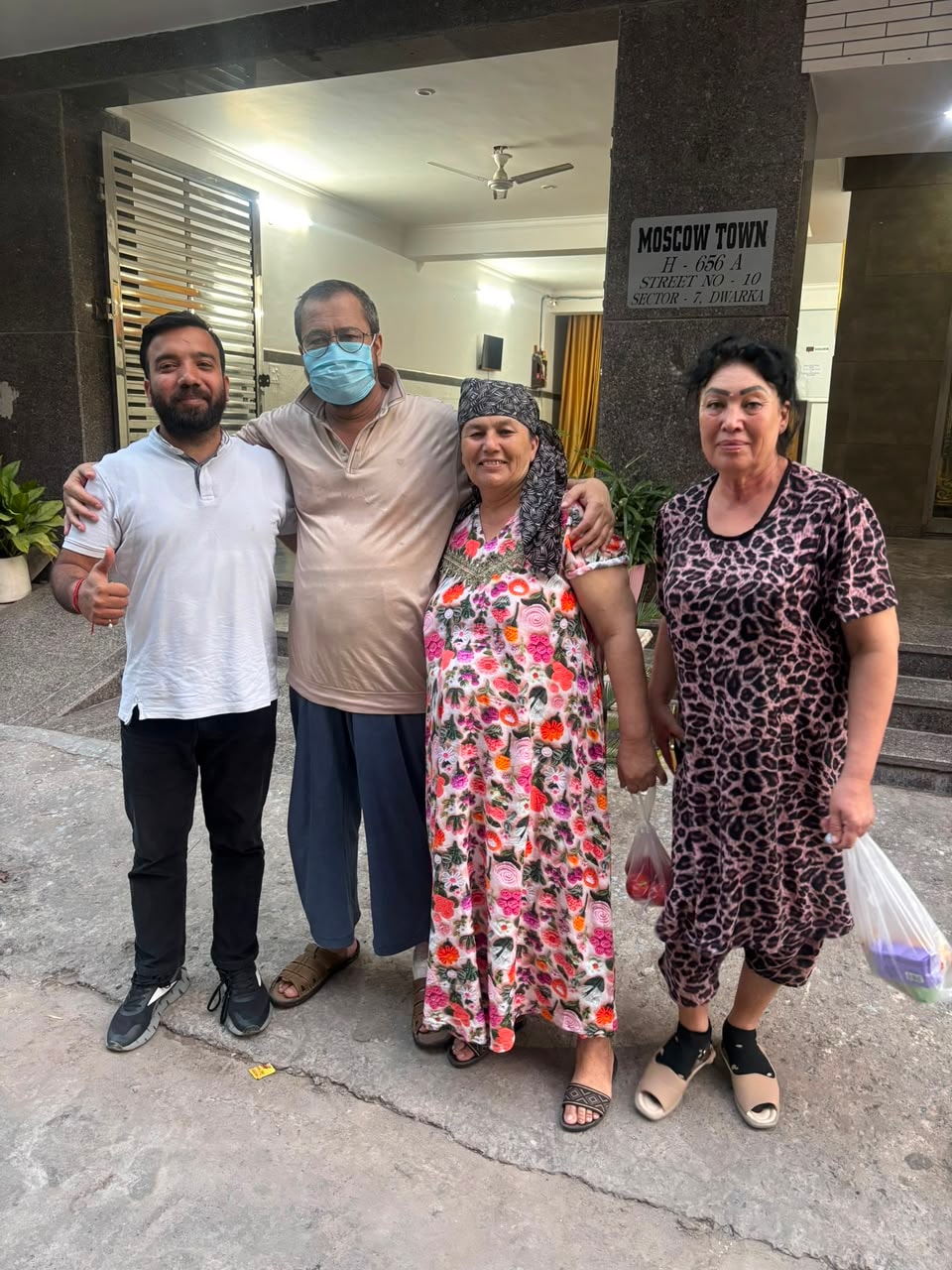 Uzbekistan patient kidney transplant success — wife donated kidney to husband, Manipal Hospital Dwarka